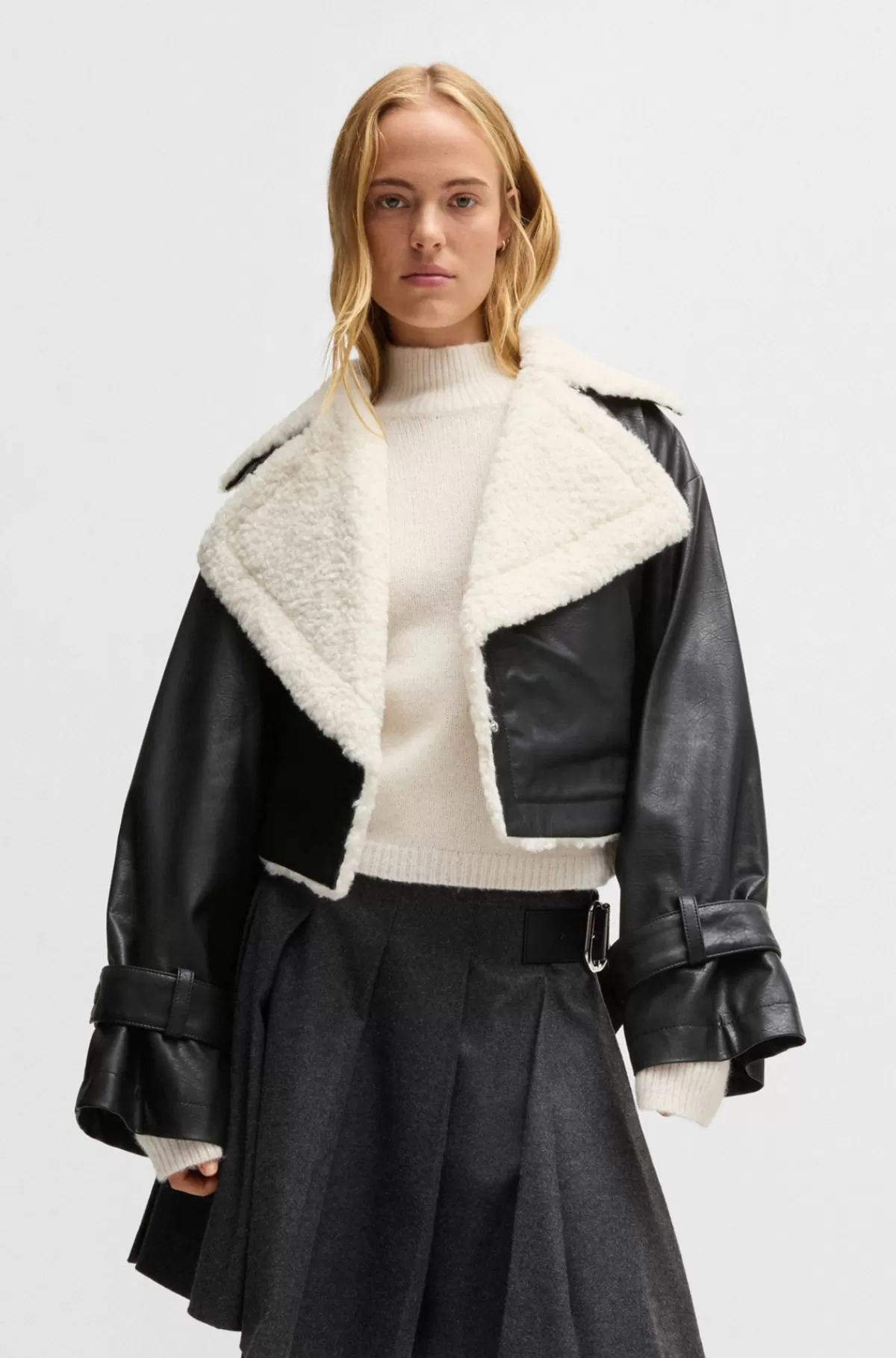 HUGO BOSS Cropped Jakke Med Relaxed Fit I Imiteret Læder Sort Outlet