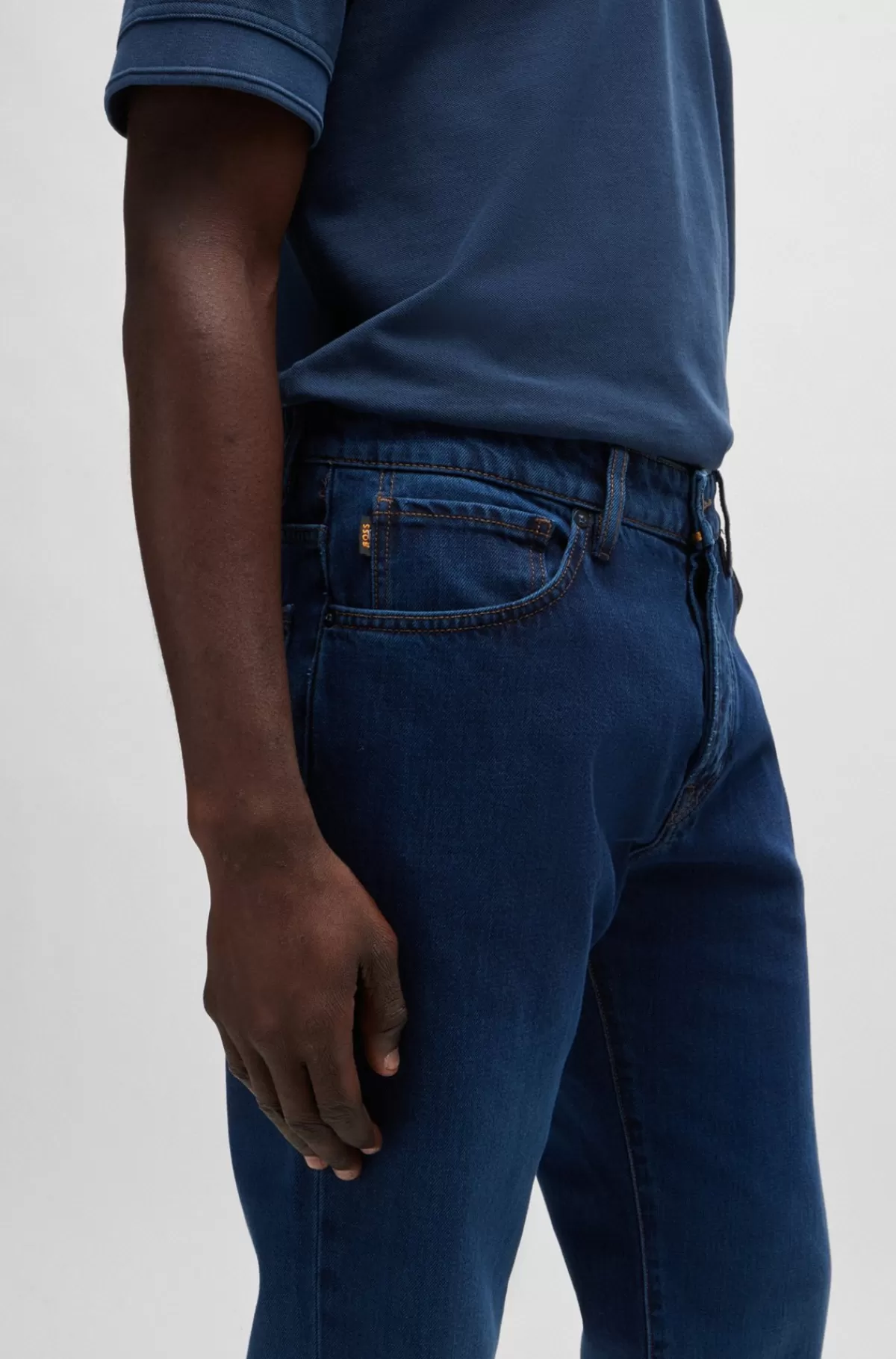 HUGO BOSS Maine Jeans Med Regular Fit I Denim Med Gradueret Indigofarvning Mørkeblå Store