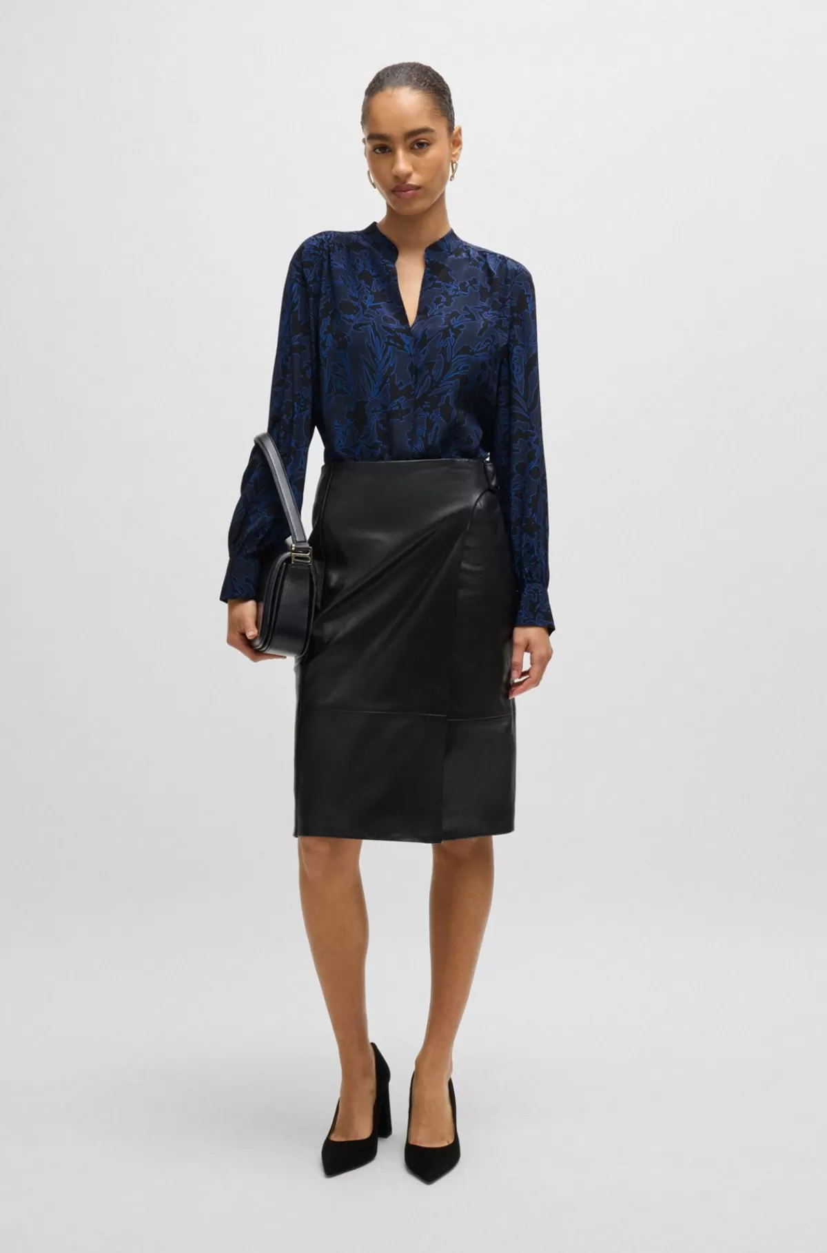 HUGO BOSS Skjorte Med Regular Fit I Silke Med Print Og Rynk I Halsen Blå mønstret Best